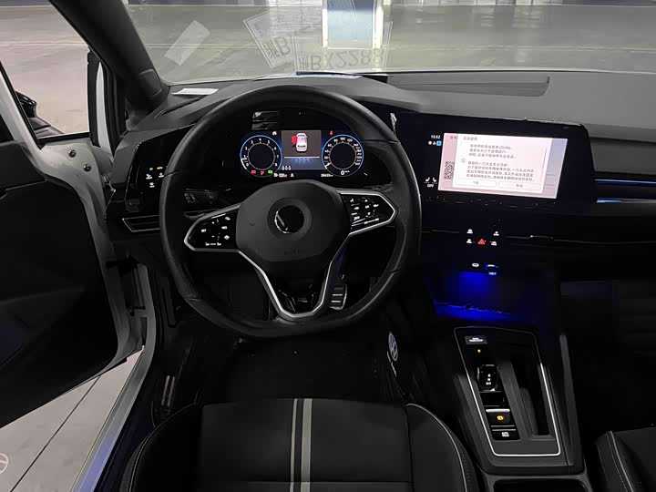 Фото 6 - Volkswagen Golf