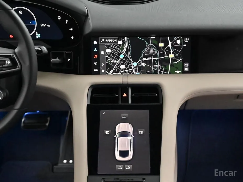 Фото 14 - Porsche Taycan