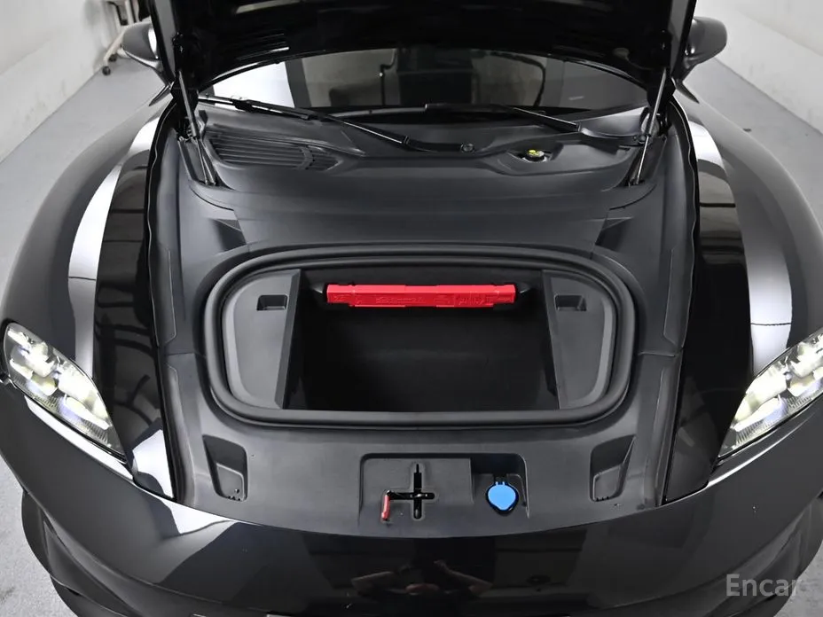 Фото 6 - Porsche Taycan