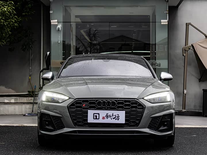 Фото 4 - Audi S5