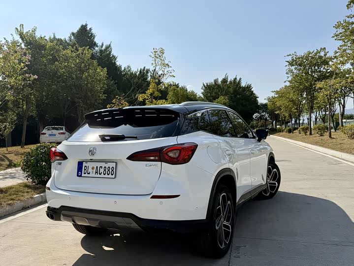 Фото 8 - MG Motor One