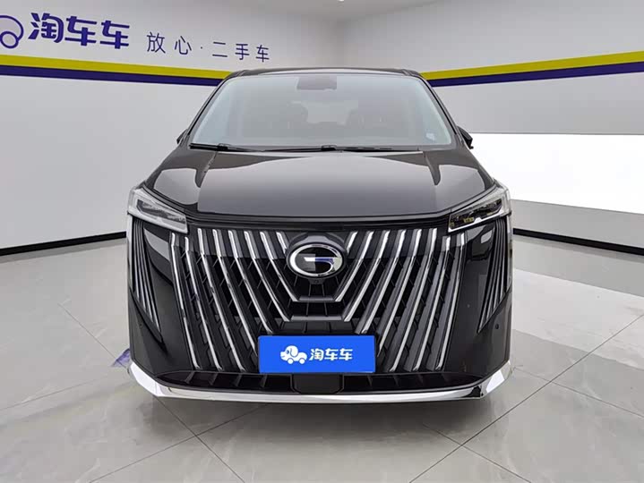 Фото 2 - GAC Trumpchi M8