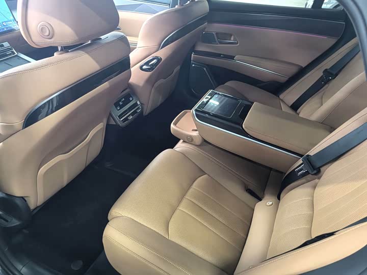 Фото 4 - BYD Han L