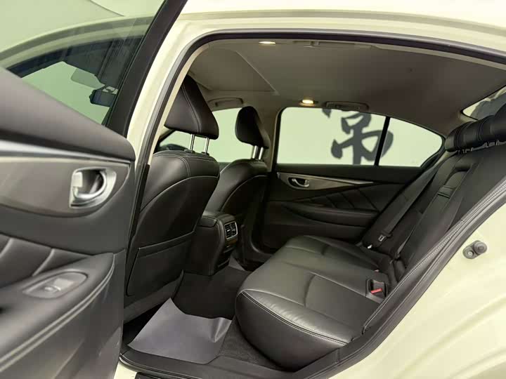 Фото 5 - Infiniti Q50L