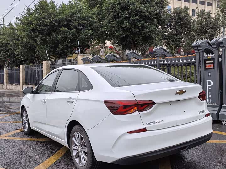 Фото 9 - Chevrolet Monza