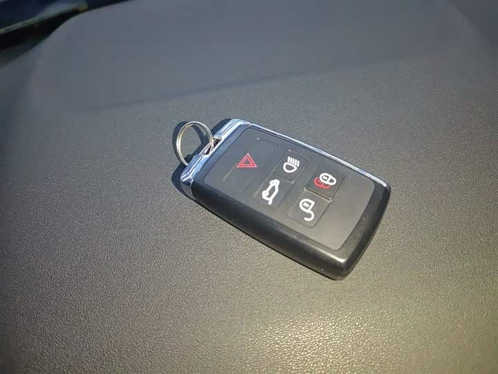 Фото 9 - Land Rover Discovery Sport