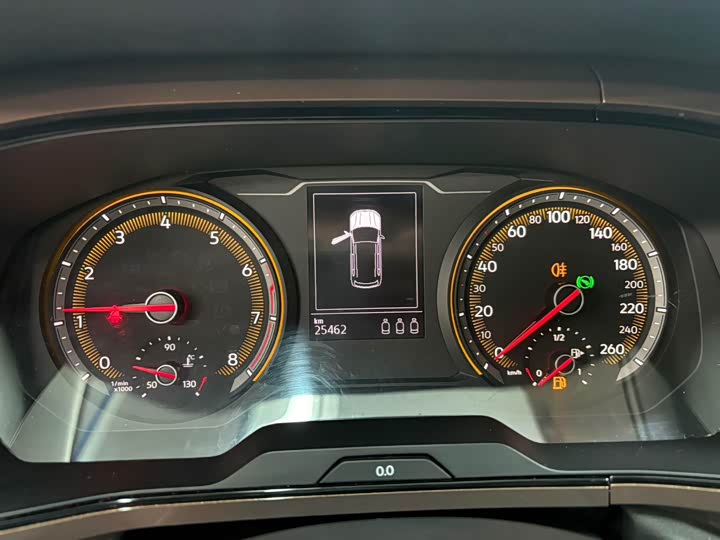 Фото 7 - Volkswagen Tharu