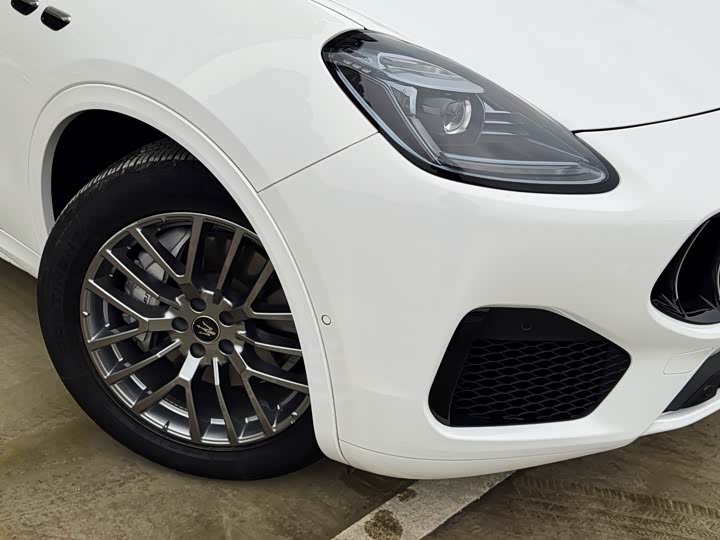 Фото 4 - Maserati Grecale