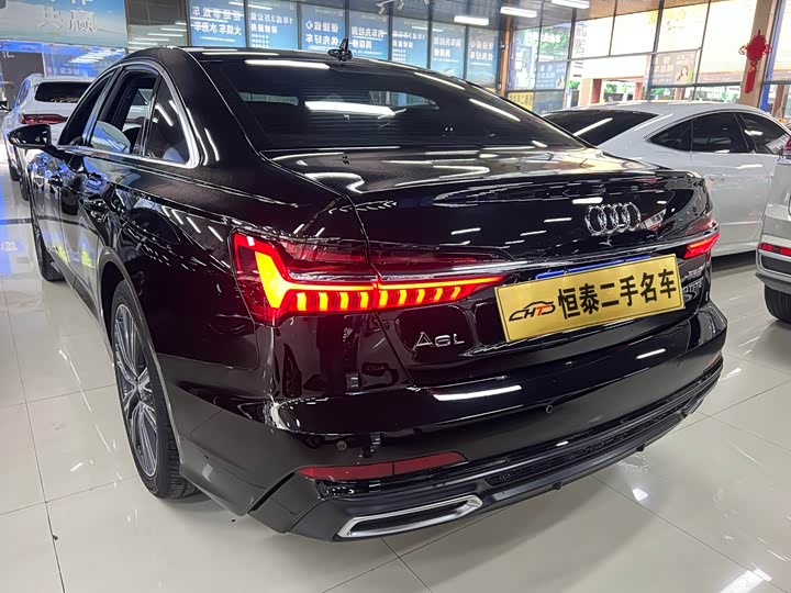 Фото 7 - Audi A6L