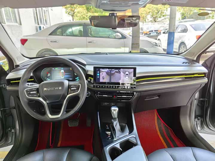 Фото 5 - Roewe i5