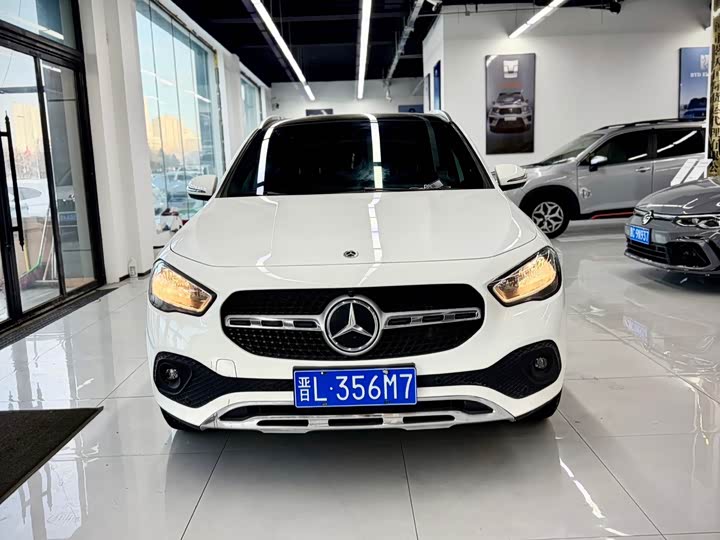 Фото 2 - Mercedes-Benz GLA-Class