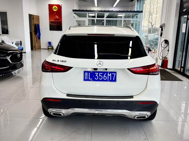 Фото 5 - Mercedes-Benz GLA-Class