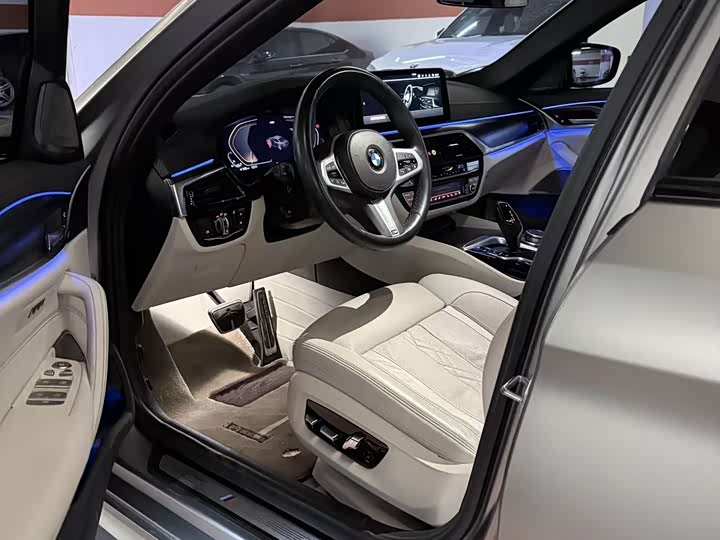 Фото 4 - BMW 5 Series