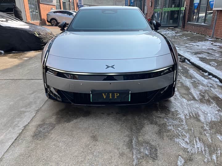 Фото 2 - XPeng P7