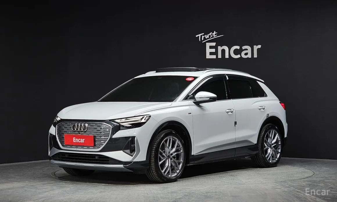 Фото 1 - Audi Q4 e-tron