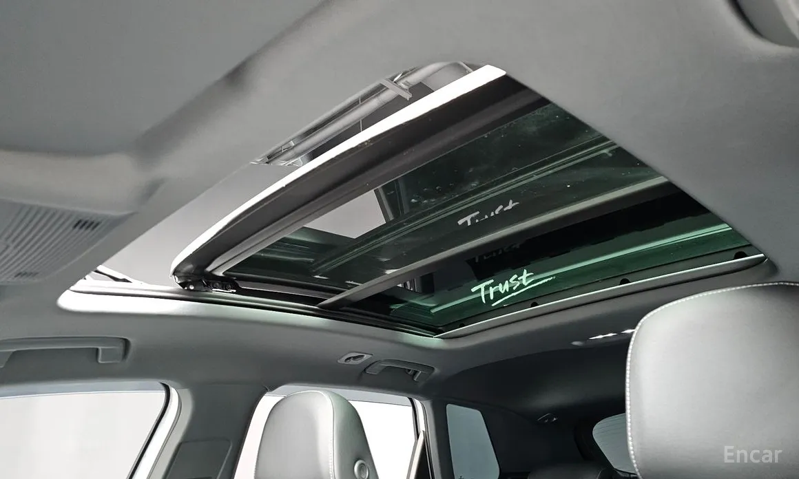 Фото 19 - Audi Q4 e-tron