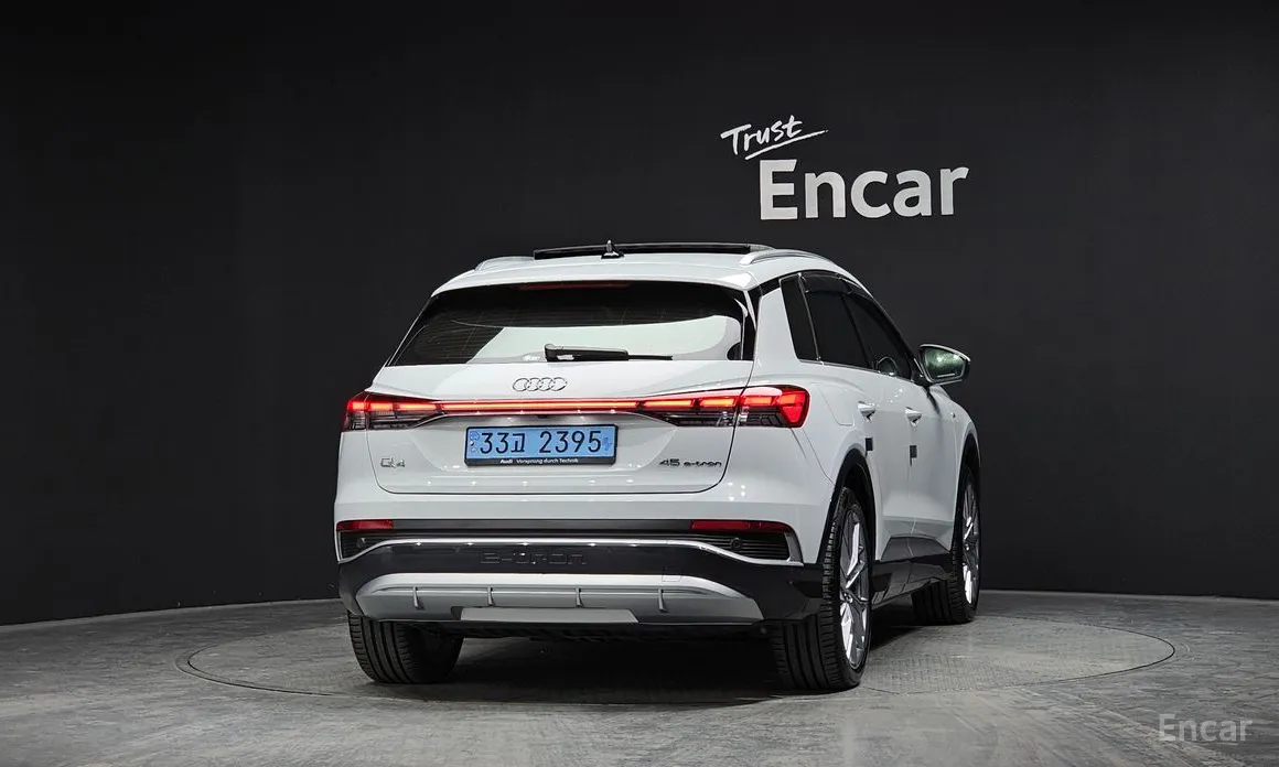 Фото 4 - Audi Q4 e-tron