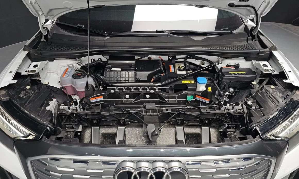 Фото 6 - Audi Q4 e-tron