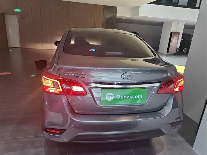 Фото 6 - Nissan Sylphy