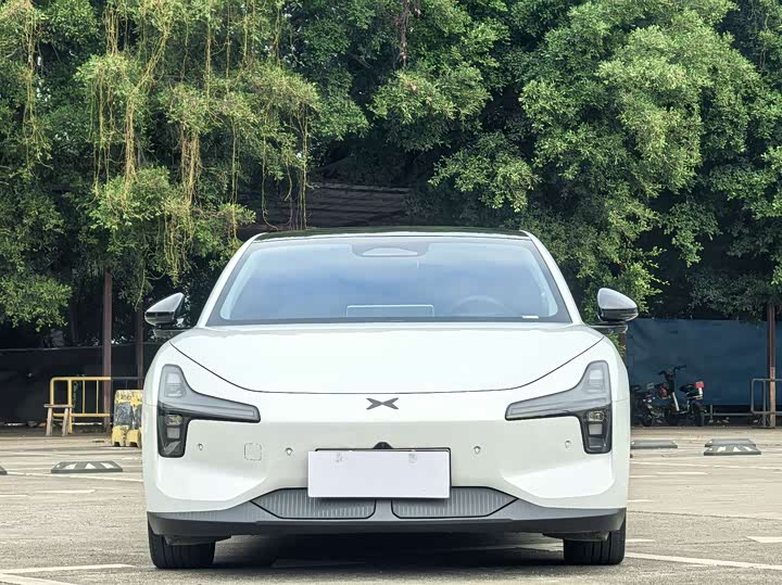 Фото 2 - XPeng Mona M03