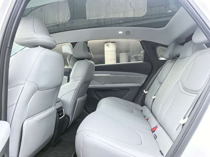 Фото 5 - XPeng Mona M03