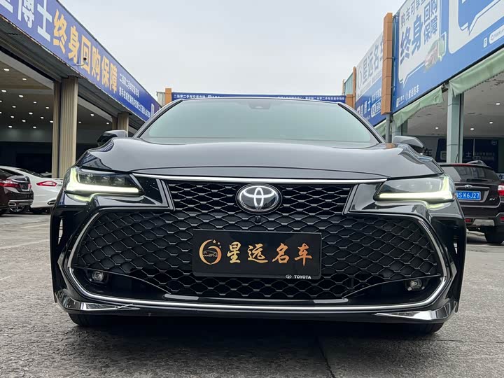 Фото 2 - Toyota Avalon