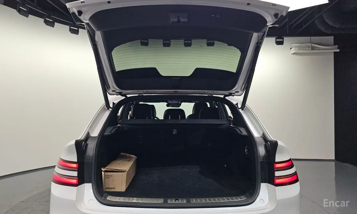 Фото 20 - Genesis GV80