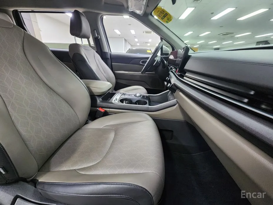 Фото 14 - Kia Carnival