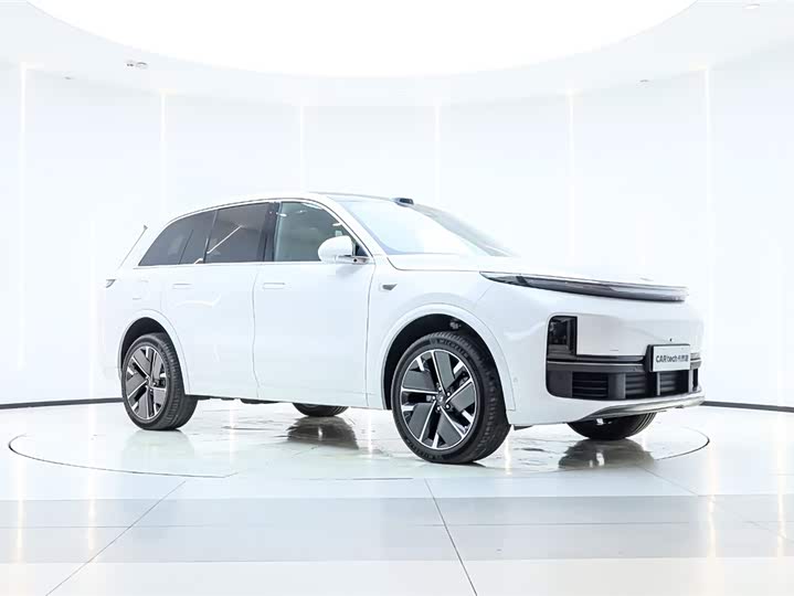 Фото 2 - LiXiang L8