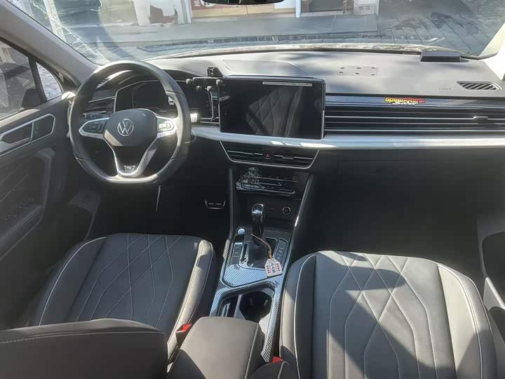 Фото 5 - Volkswagen Tiguan L Pro