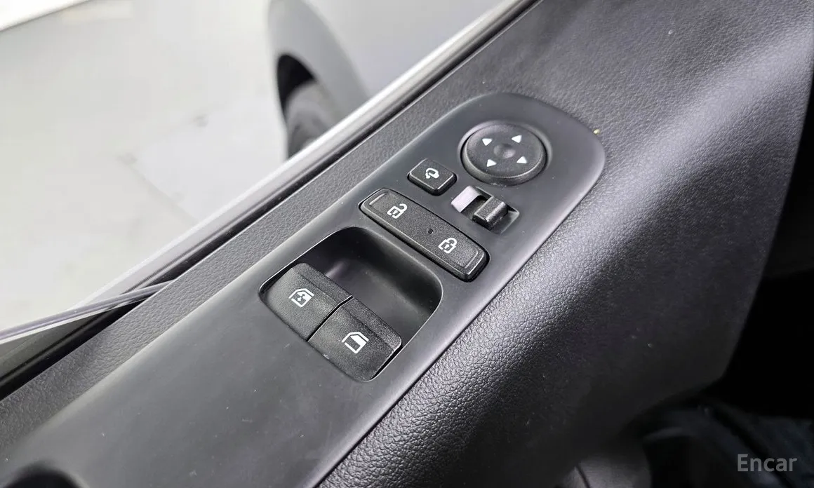 Фото 13 - Hyundai Staria