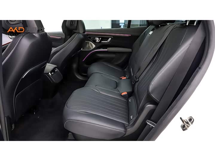 Фото 7 - Mercedes-Benz EQS