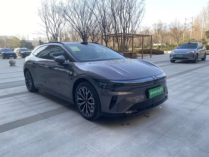 Фото 3 - Zeekr 007 GT