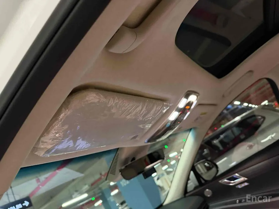 Фото 14 - Genesis GV80