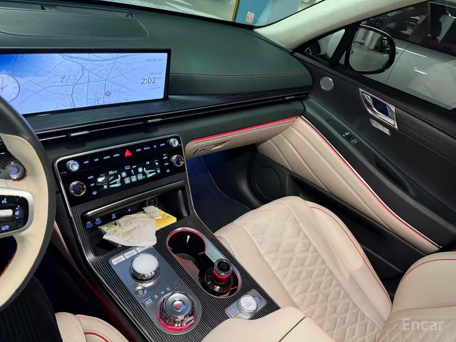 Фото 15 - Genesis GV80