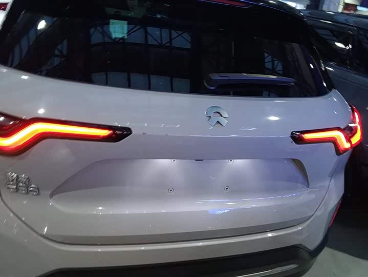 Фото 4 - Nio ES6