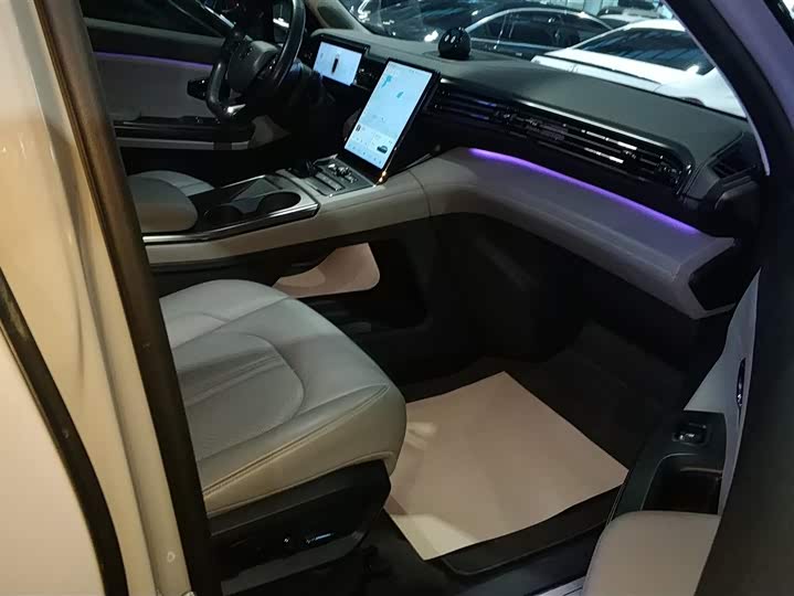 Фото 8 - Nio ES6