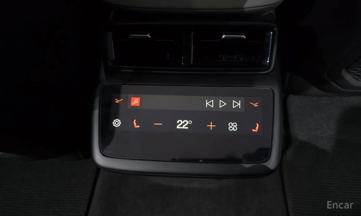 Фото 19 - Polestar 4