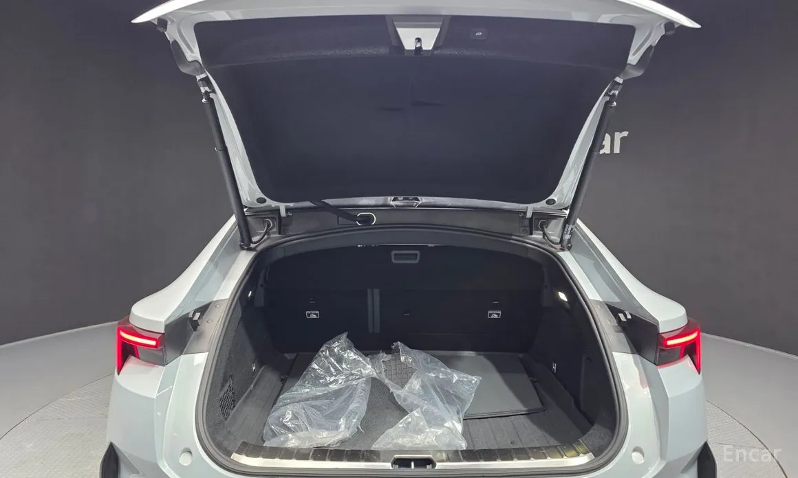 Фото 20 - Polestar 4