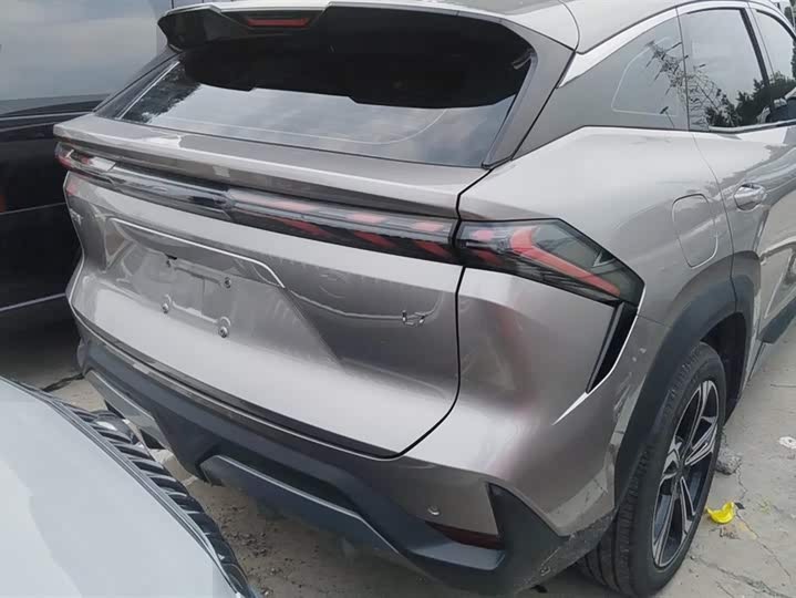 Фото 4 - Geely Galaxy L7