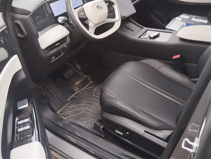 Фото 9 - Geely Galaxy L7