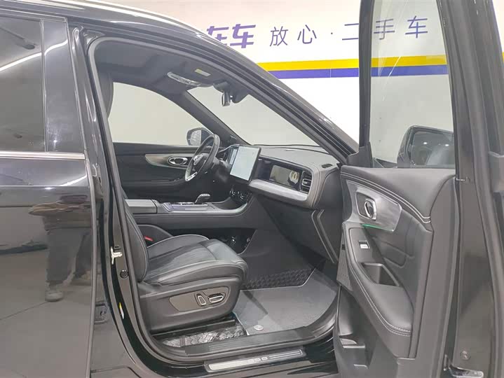 Фото 8 - GAC Trumpchi GS8