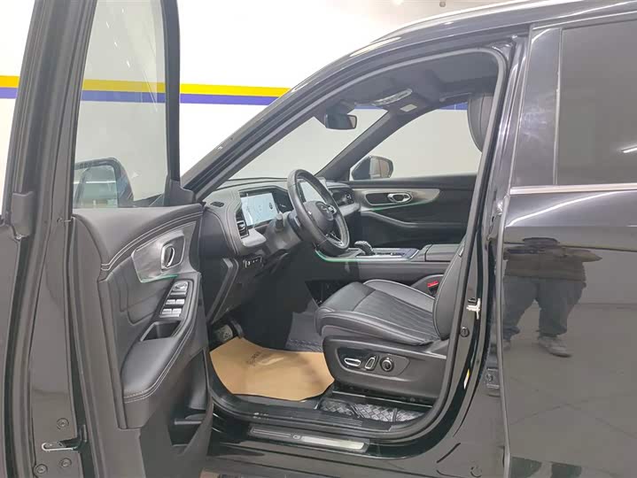 Фото 9 - GAC Trumpchi GS8