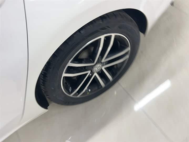 Фото 6 - Volkswagen Lamando L