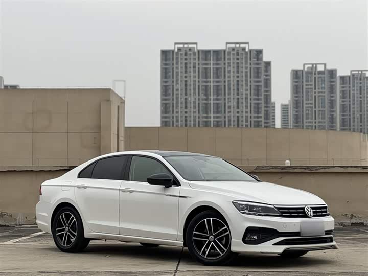 Фото 9 - Volkswagen Lamando L