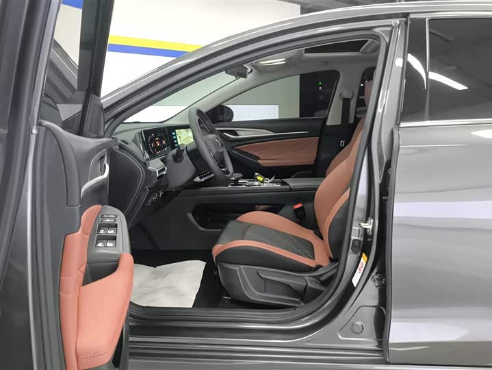 Фото 9 - Changan Eado Plus