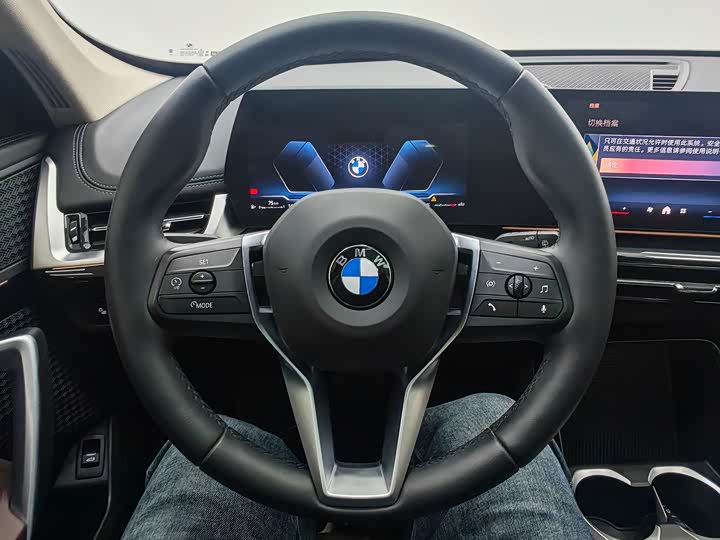 Фото 9 - BMW X1