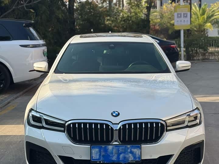 Фото 2 - BMW 5 Series