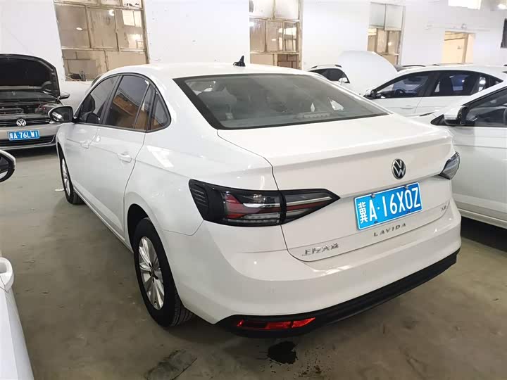 Фото 5 - Volkswagen Lavida