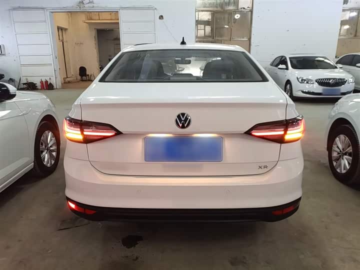 Фото 6 - Volkswagen Lavida